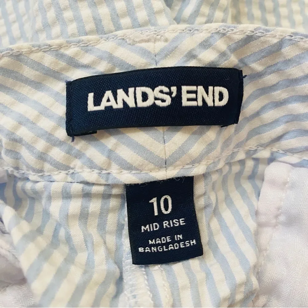 Land’s End Light Blue White Stripe Seersucker Mid Rise Bermuda Shorts Sz 10